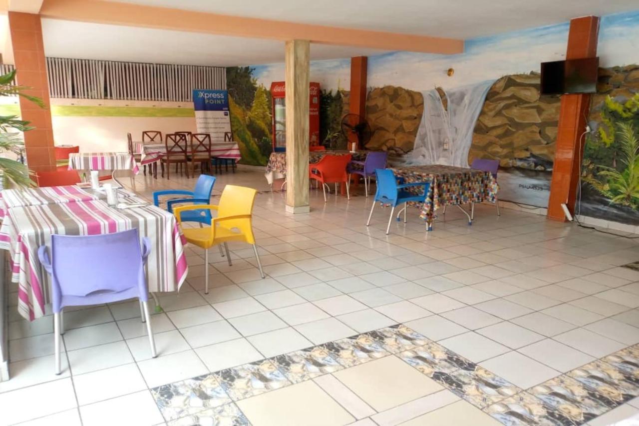 Residence Bethany Palace Abidjan Bagian luar foto