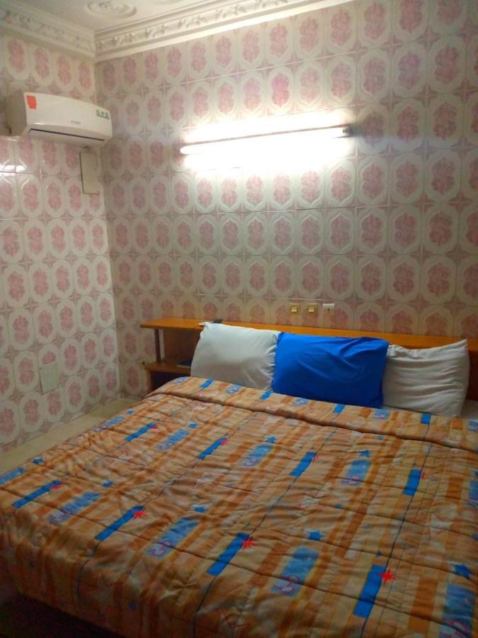 Residence Bethany Palace Abidjan Bagian luar foto